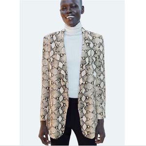 Snakeskin Print Blazer